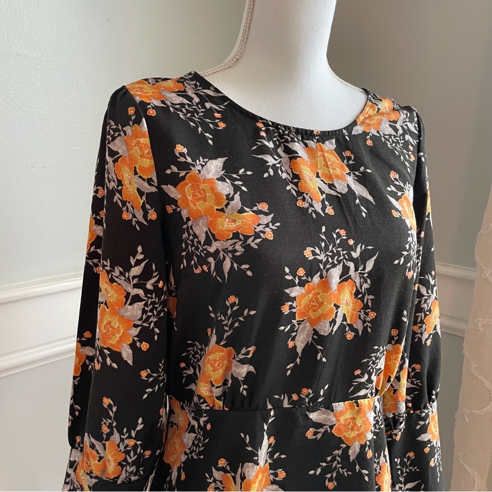 Free People Floral Black and Orange Dress Long Sleeves Button Back Side Zip Sz 8 - Picture 4 of 15
